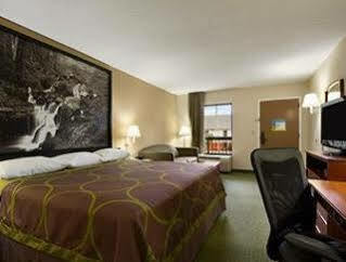 Super 8 By Wyndham Motel 2*